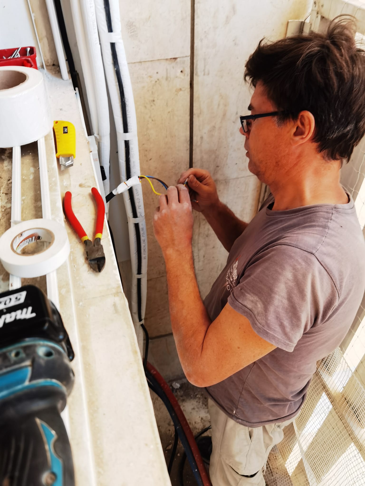 Чистая установка внутреннего блока